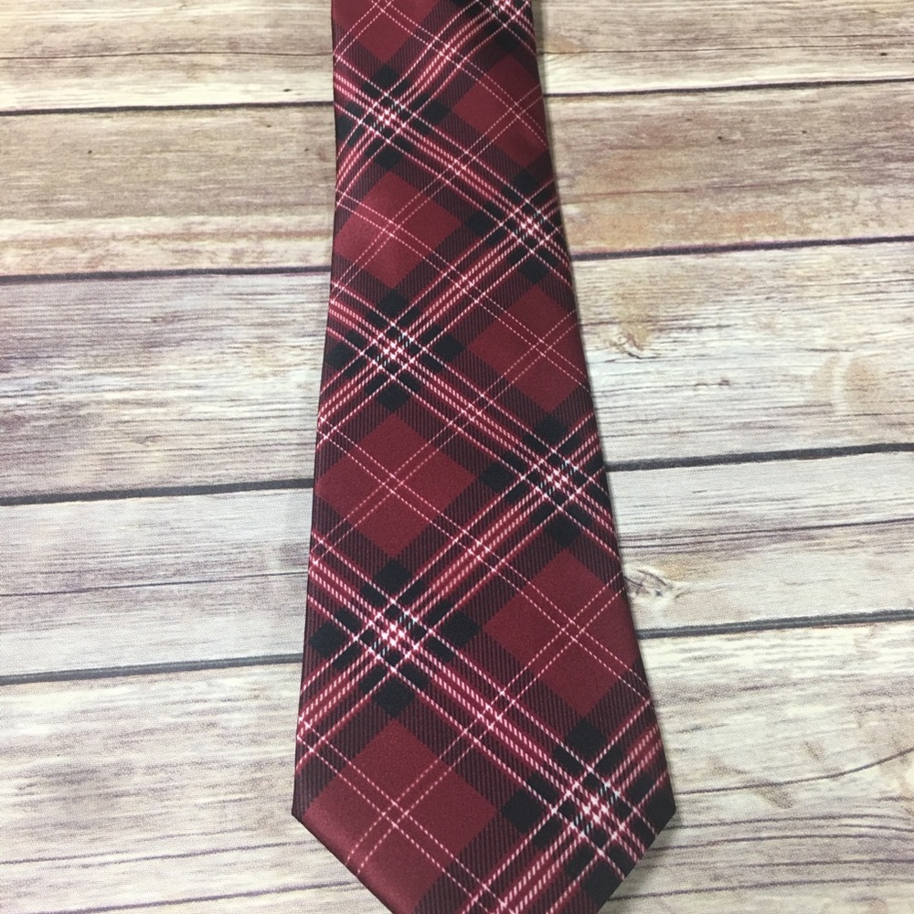 Collegiate tartan men’s tie